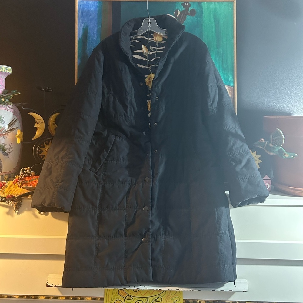 CORTE DEI GONZAGA Women's Black Quilted Long Coat - Classic Winter Jacket - Picture 12 of 12